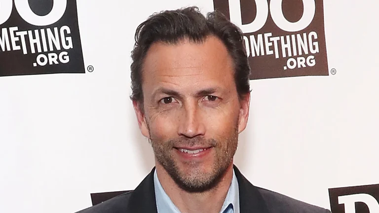 Andrew Shue Net Worth, Bio, Wik, Education, Age, Height, Personal Life, Family, Career, Wife And More